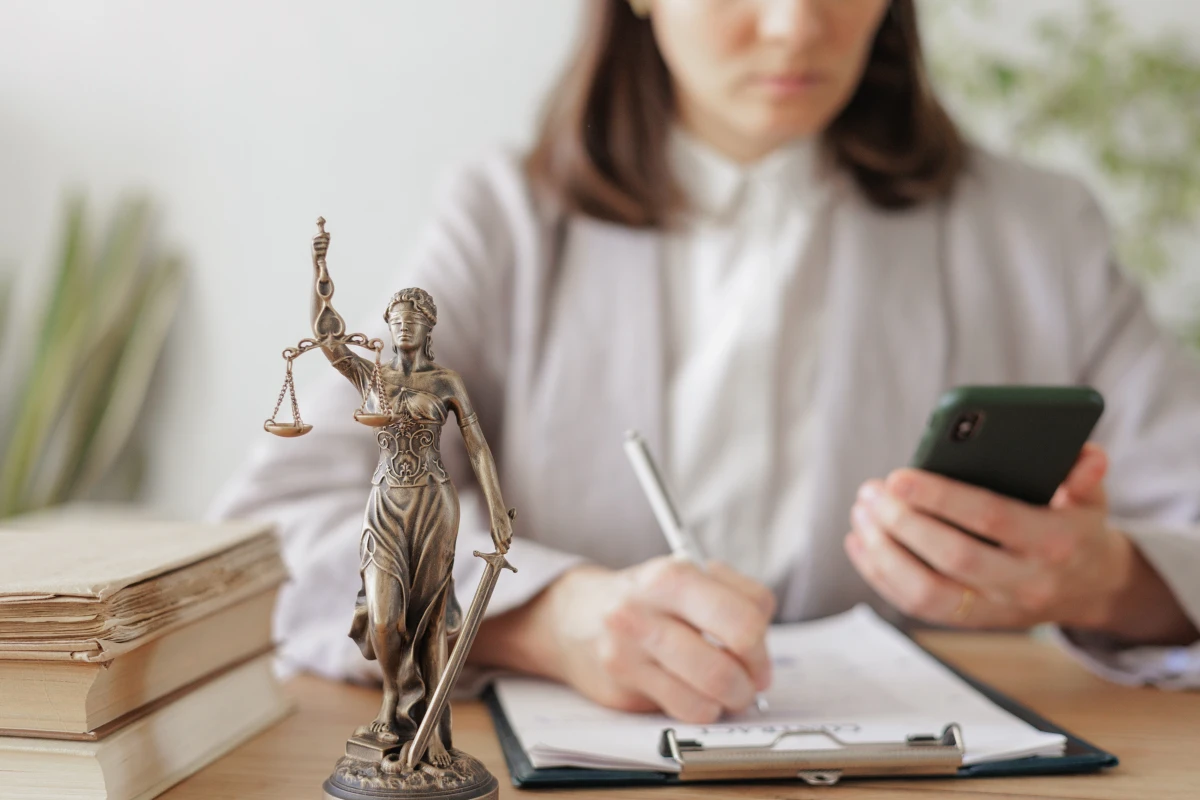 Le rôle de la jurisprudence dans le système juridique